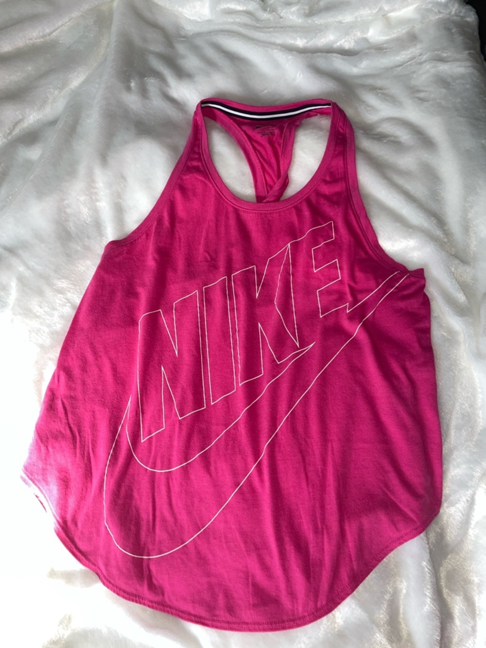 Nike Women's Fuchsia Tank Top